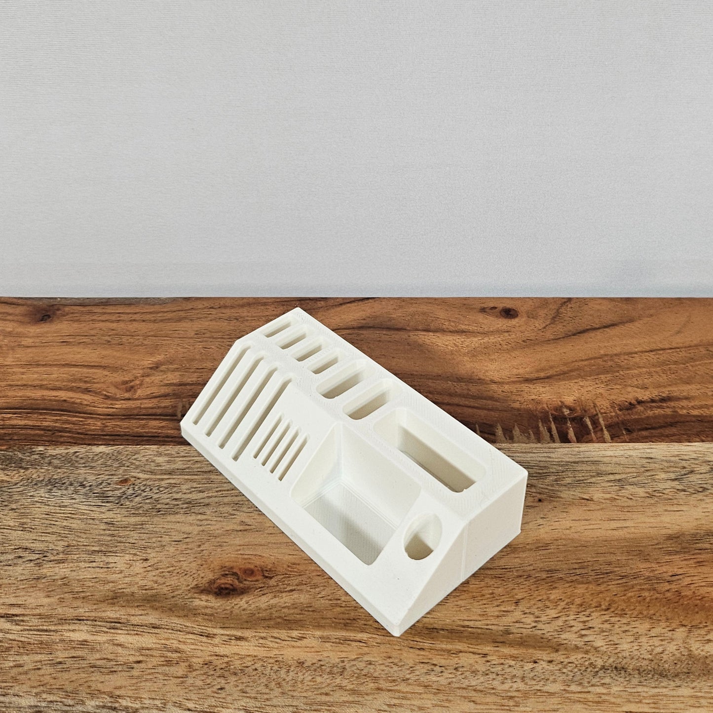Organizer für USB Sticks & Speicherkarten Weiss – Hergestellt & Designt in der Schweiz