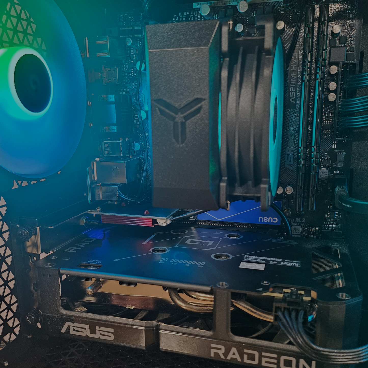 🔥 Gaming PC Ryzen 5 5600X / RX 9060 XT 16GB / 16GB RAM / Fractal RGB