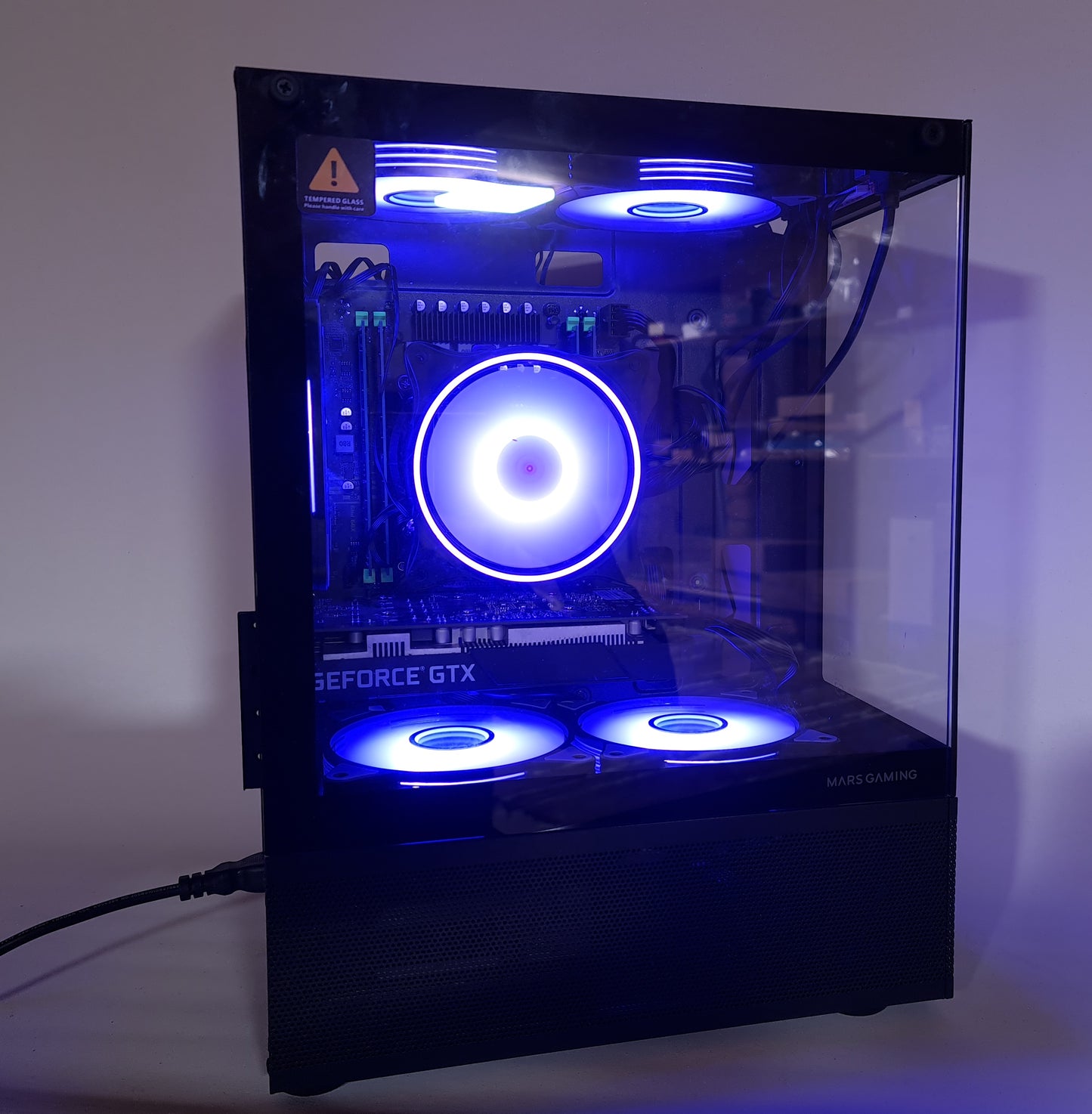 Asus RTX 4060, 32 GB RAM, Xeon 18-Kern 36-Threads – Power-PC