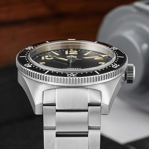 San Martin SN0139 Automatik-Uhr – Edelstahl, Schwarz-Weiss, 39 mm
