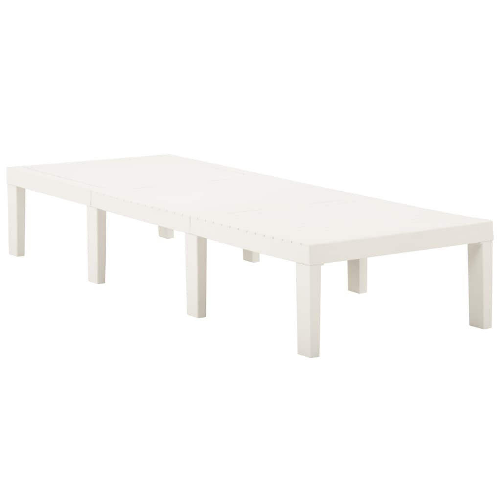 Chaise longue en plastique blanc