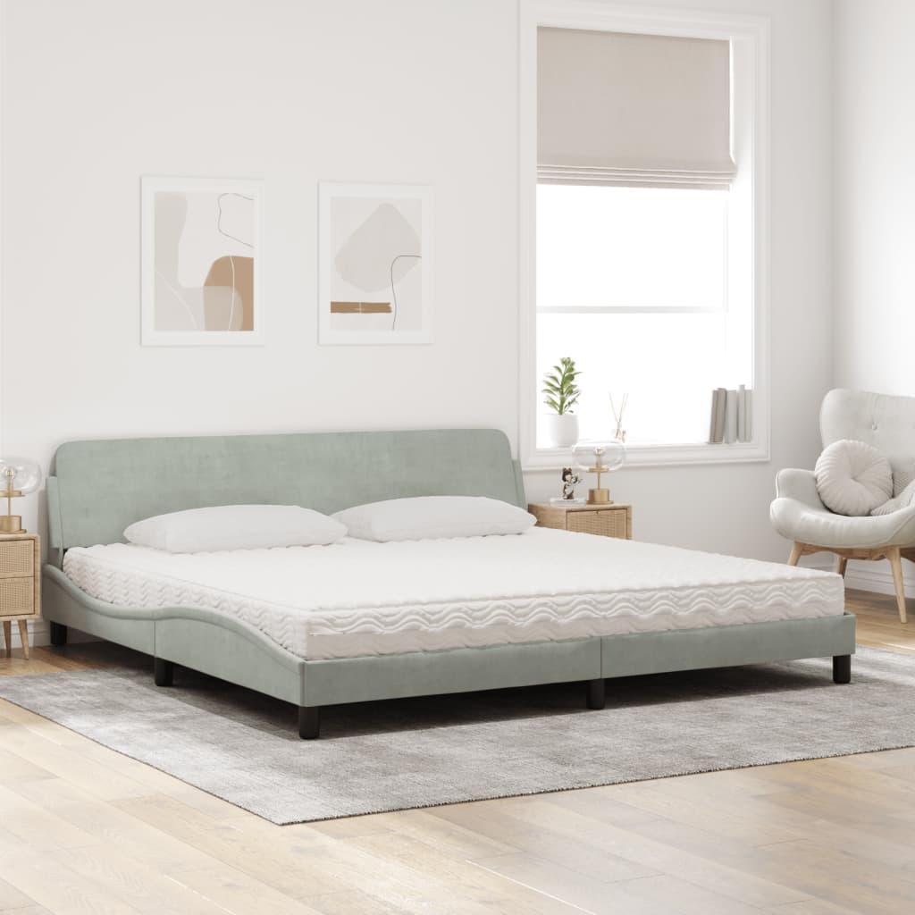 Bett mit Matratze "Dover" Hellgrau 200x200 cm Samt
