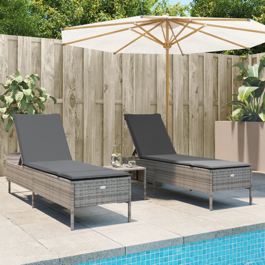 Chaises longues avec coussins, lot de 2, en résine tressée grise