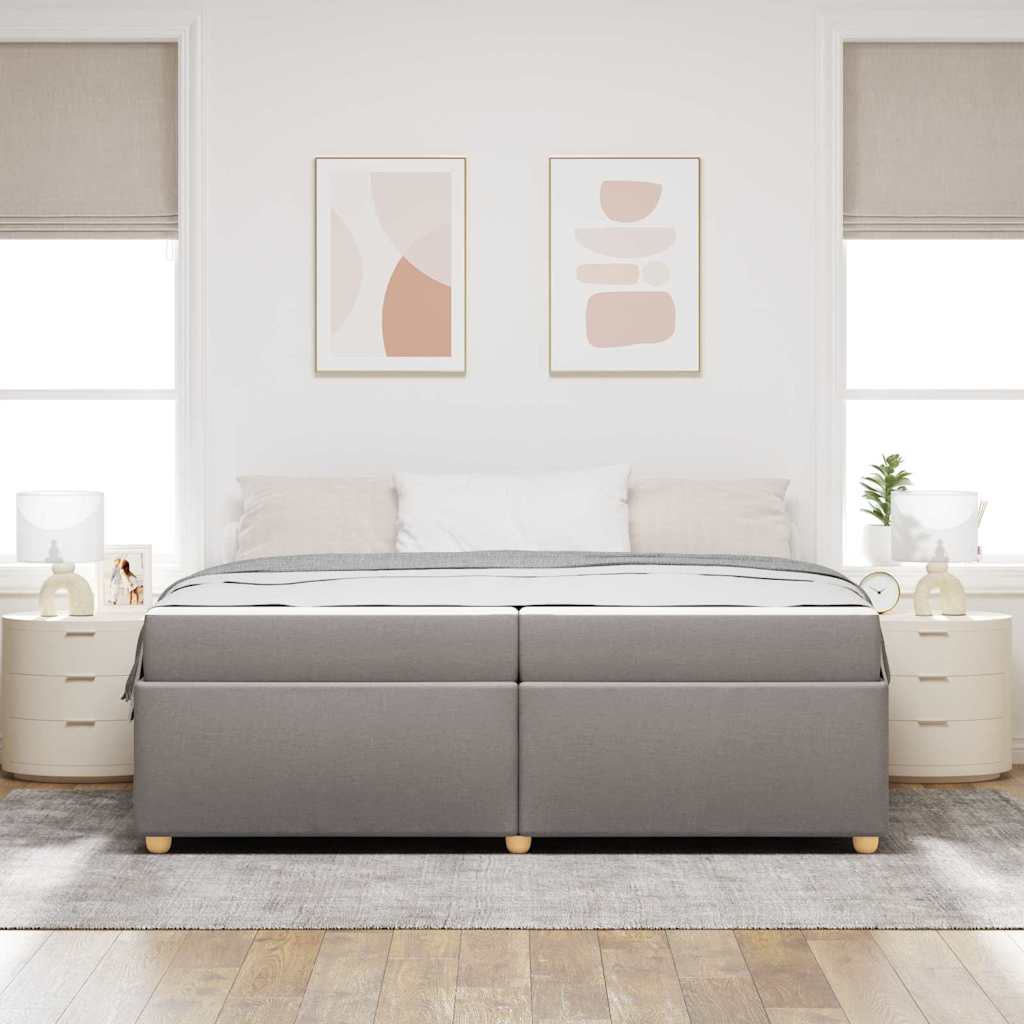 Bettgestell mit Matratze Taupe 200 x 200 cm Stoff