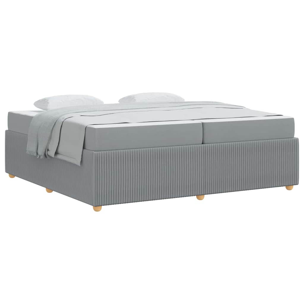 Bettgestell mit Matratze Hellgrau 200 x 200 cm Stoff