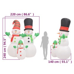 Aufblasbare Schneemann-Familie mit LEDs 240 cm