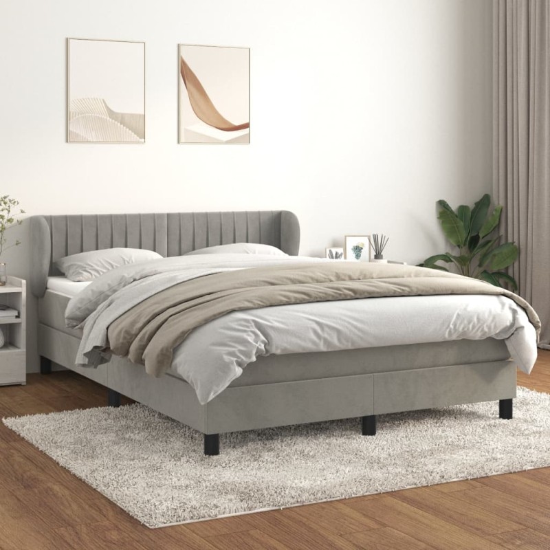 Boxspringbett mit Matratze Hellgrau 140x190 cm Samt