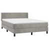 Boxspringbett mit Matratze Hellgrau 140x200 cm Samt