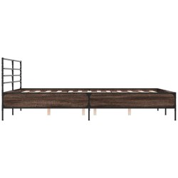 Bettgestell Räuchereiche 150x200 cm Holzwerkstoff und Metall