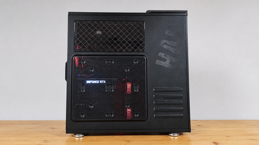 Cooler Master HAF 932 mit modernisiertem Airflow-Konzept und roter Beleuchtung