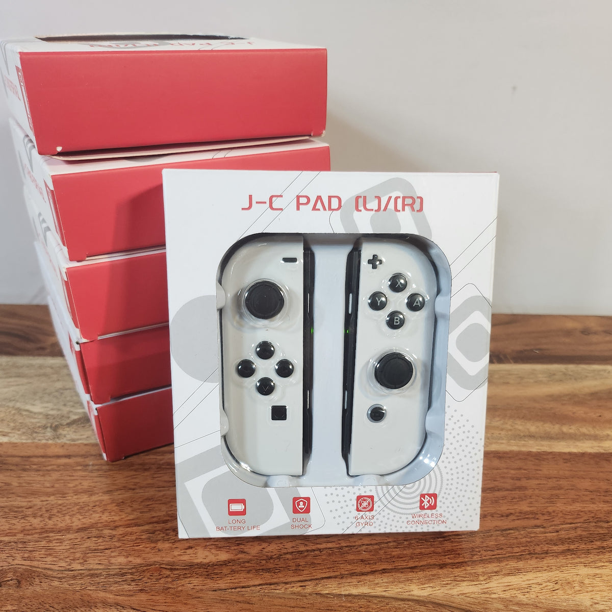 Weisses Nintendo Switch kompatibles Controller Set mit Verpackung