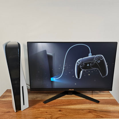 DualSense-Controller per USB-C-Kabel mit der PlayStation 5 verbunden