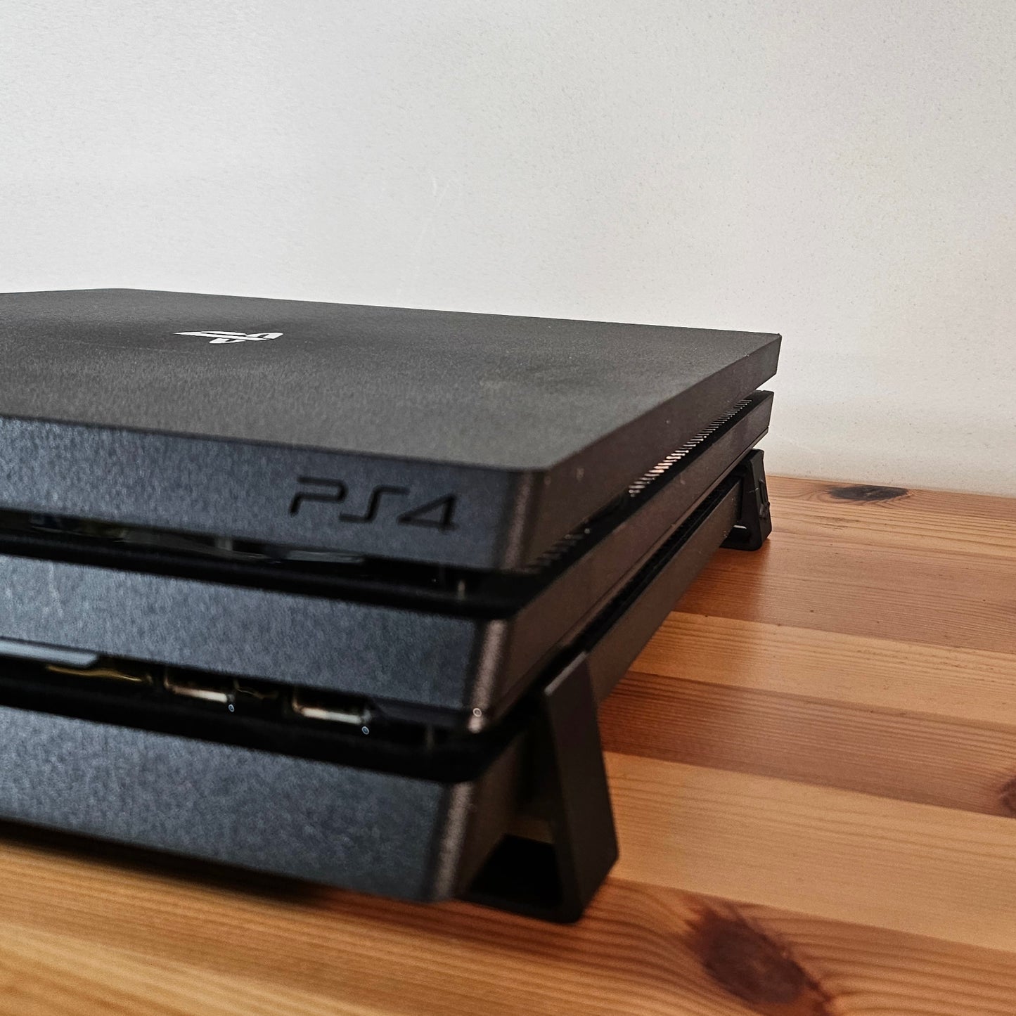 PlayStation 4 Pro 1TB (Modell CUH-7016B) - Occassion