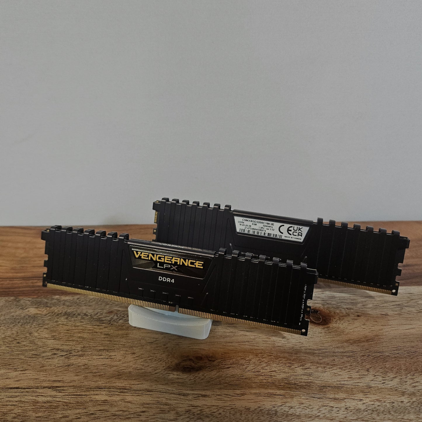 Corsair Vengeance LPX 16GB (2x8GB) DDR4-3200 CL16 Gaming Arbeitsspeicher