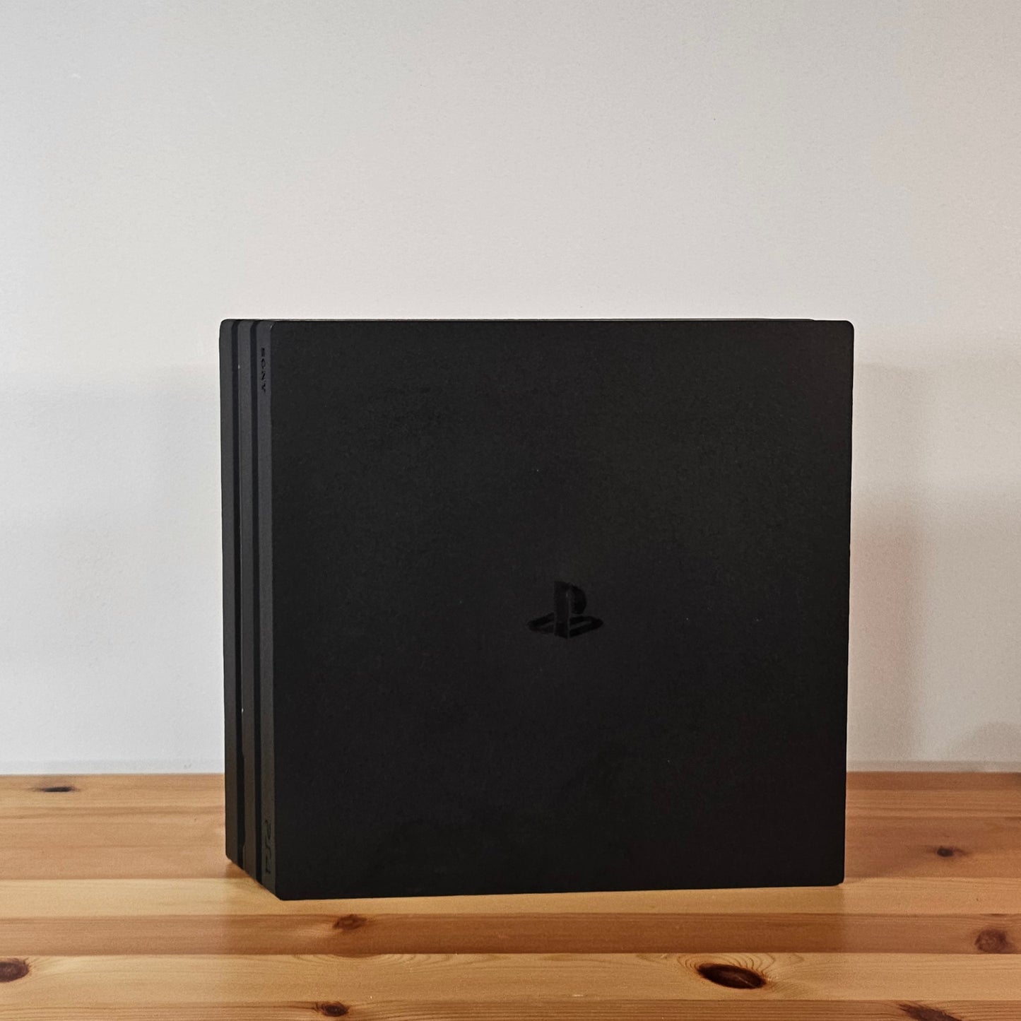 PlayStation 4 Pro 1TB (Modell CUH-7016B) - Occassion