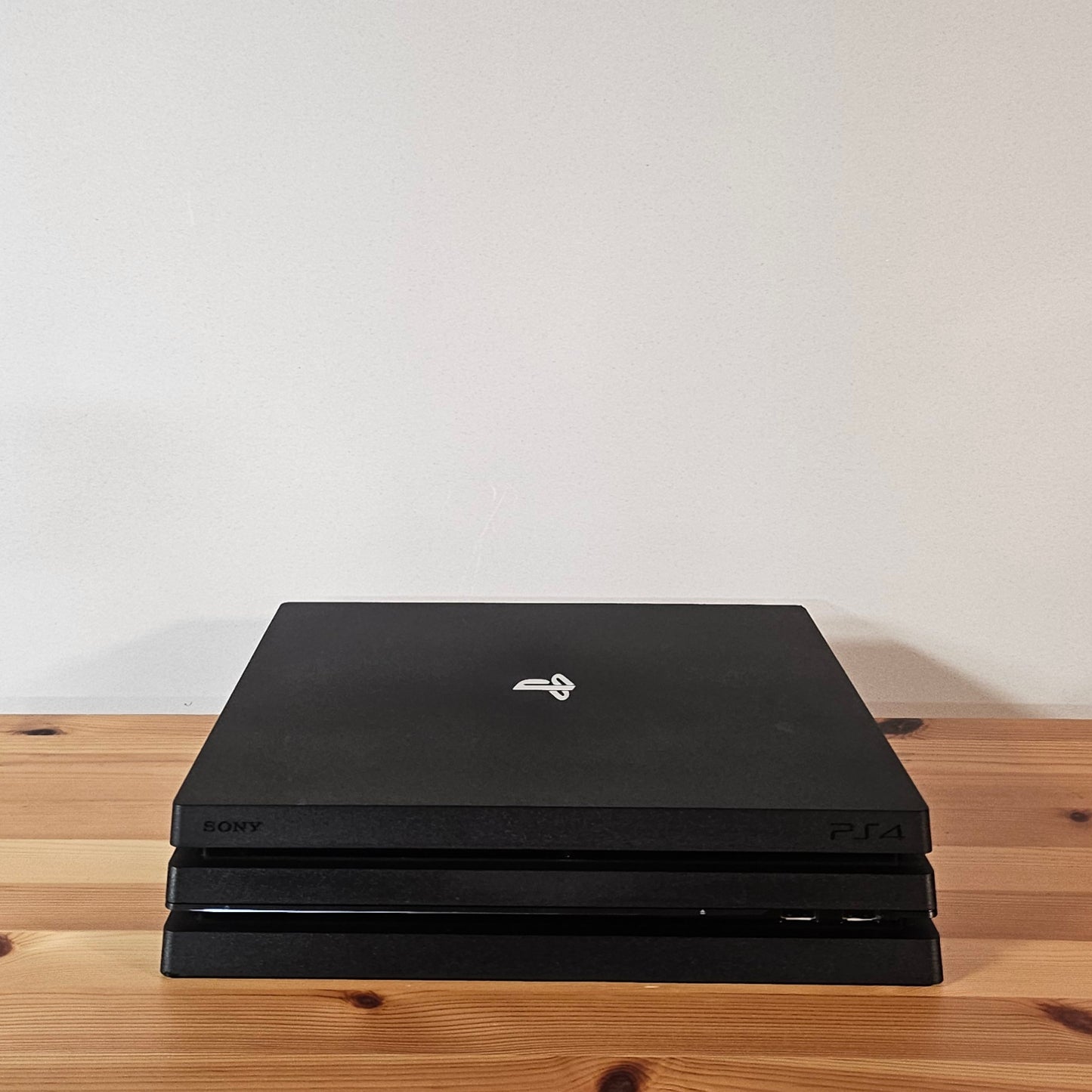 PlayStation 4 Pro 1TB (Modell CUH-7016B) - Occassion