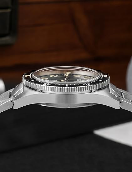 San Martin SN0139 Automatik-Uhr – Edelstahl, Schwarz-Weiss, 39 mm