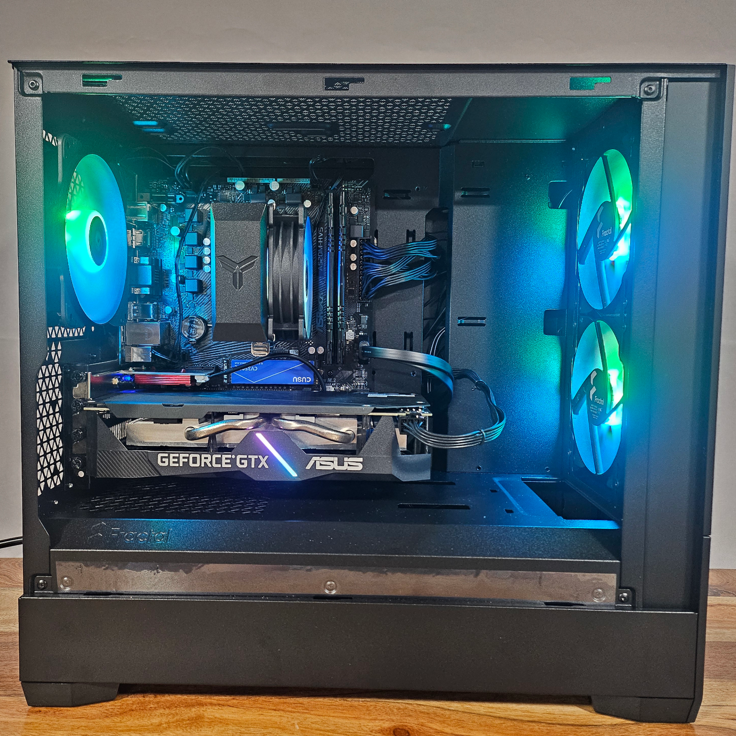 🔥 Gaming PC Ryzen 5 3500X / GTX 1660 SUPER / 16GB RAM / Fractal RGB