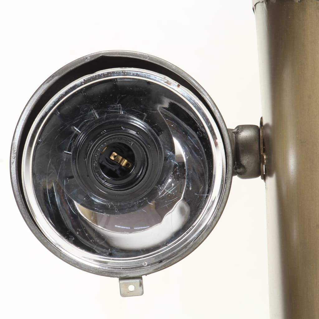 Wandlampe im Traktor-Design Eisen
