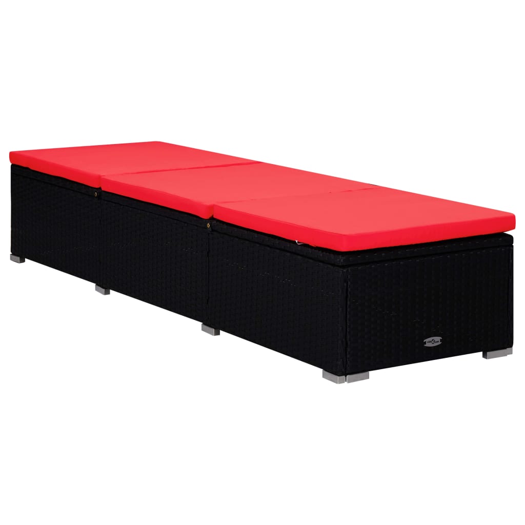 Chaise longue avec coussin et table à thé en résine tressée rouge