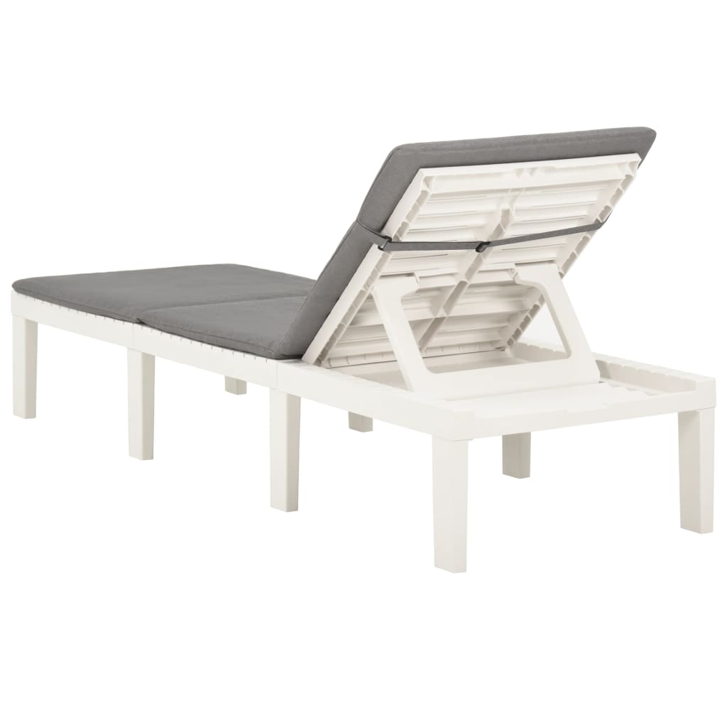 Chaise longue avec coussin en plastique blanc