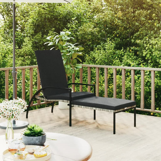 Chaise longue avec repose-pieds en rotin synthétique gris