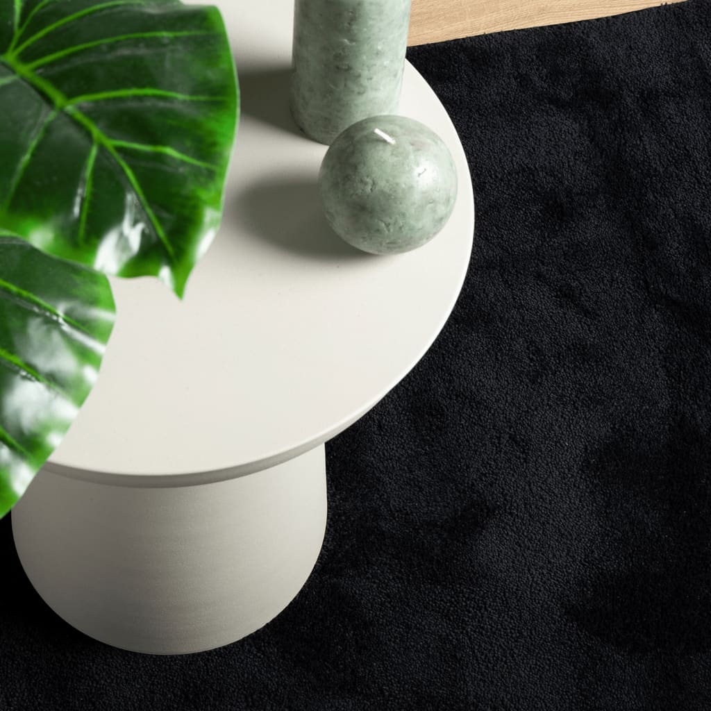 Tapis OVIEDO poils ras noir 140x200 cm