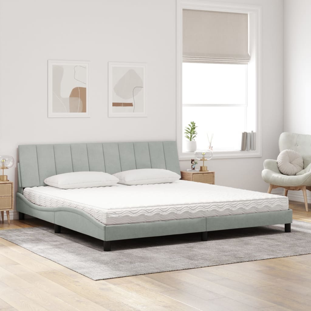 Bett mit Matratze "Hanko" Hellgrau 200x200 cm Samt
