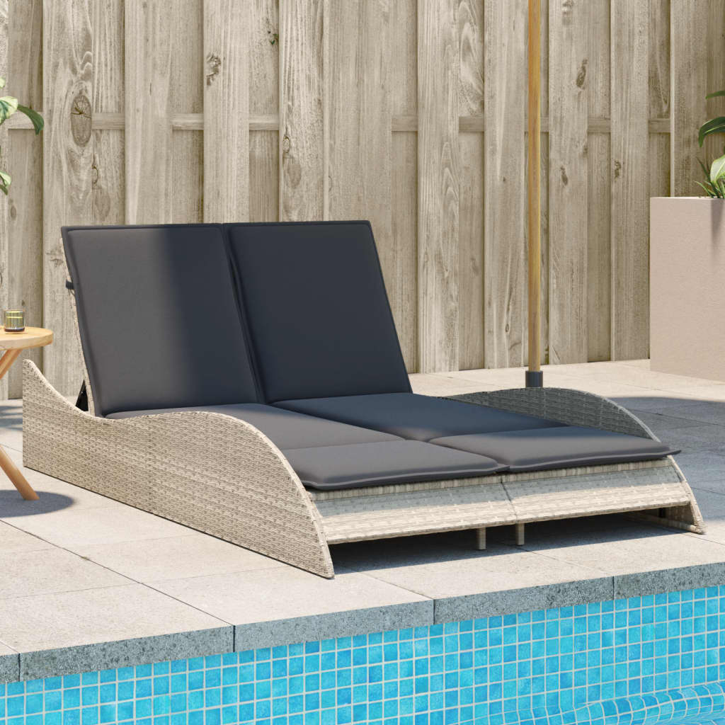 Bain de soleil avec coussins gris clair 114x205x73 cm poly rotin