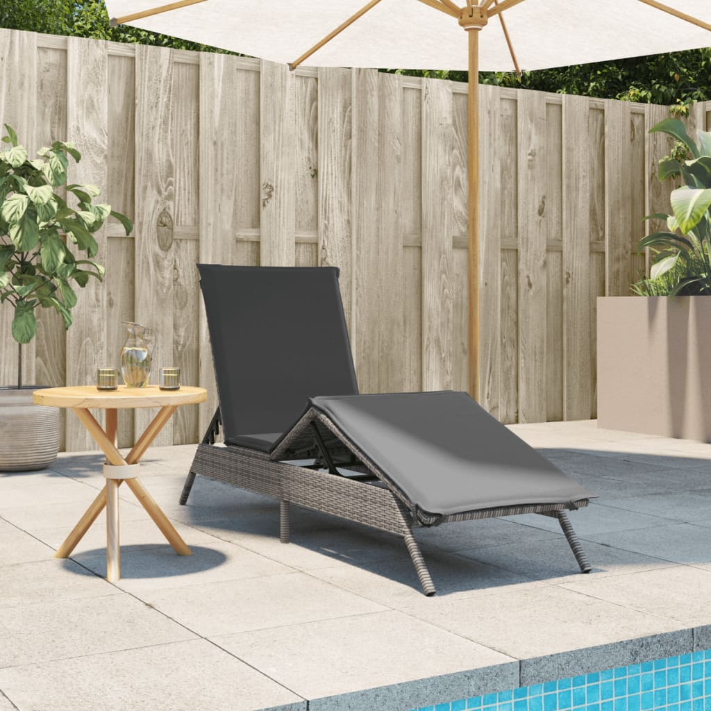 Bain de soleil avec coussin en polyrotin gris