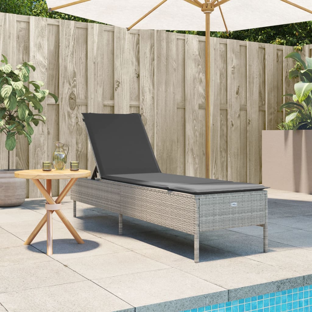 Bain de soleil avec coussin en polyrotin gris clair