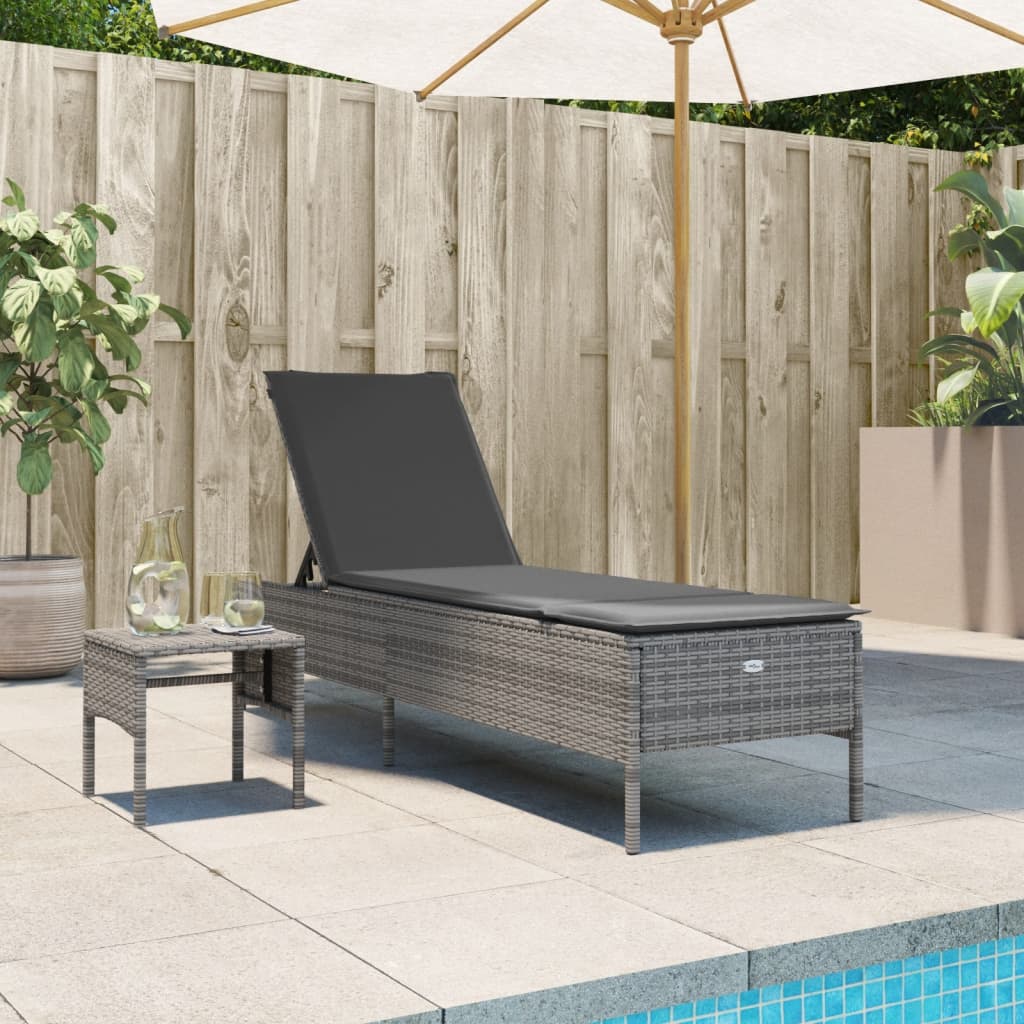 Bain de soleil avec table et coussin en polyrotin gris