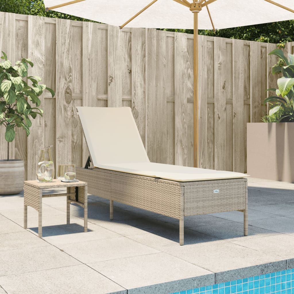 Bain de soleil avec table et coussin en polyrotin beige