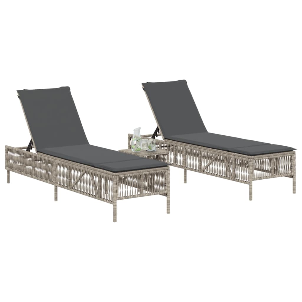 Sonnenliegen 2 Stk. mit Tisch Hellgrau Poly Rattan