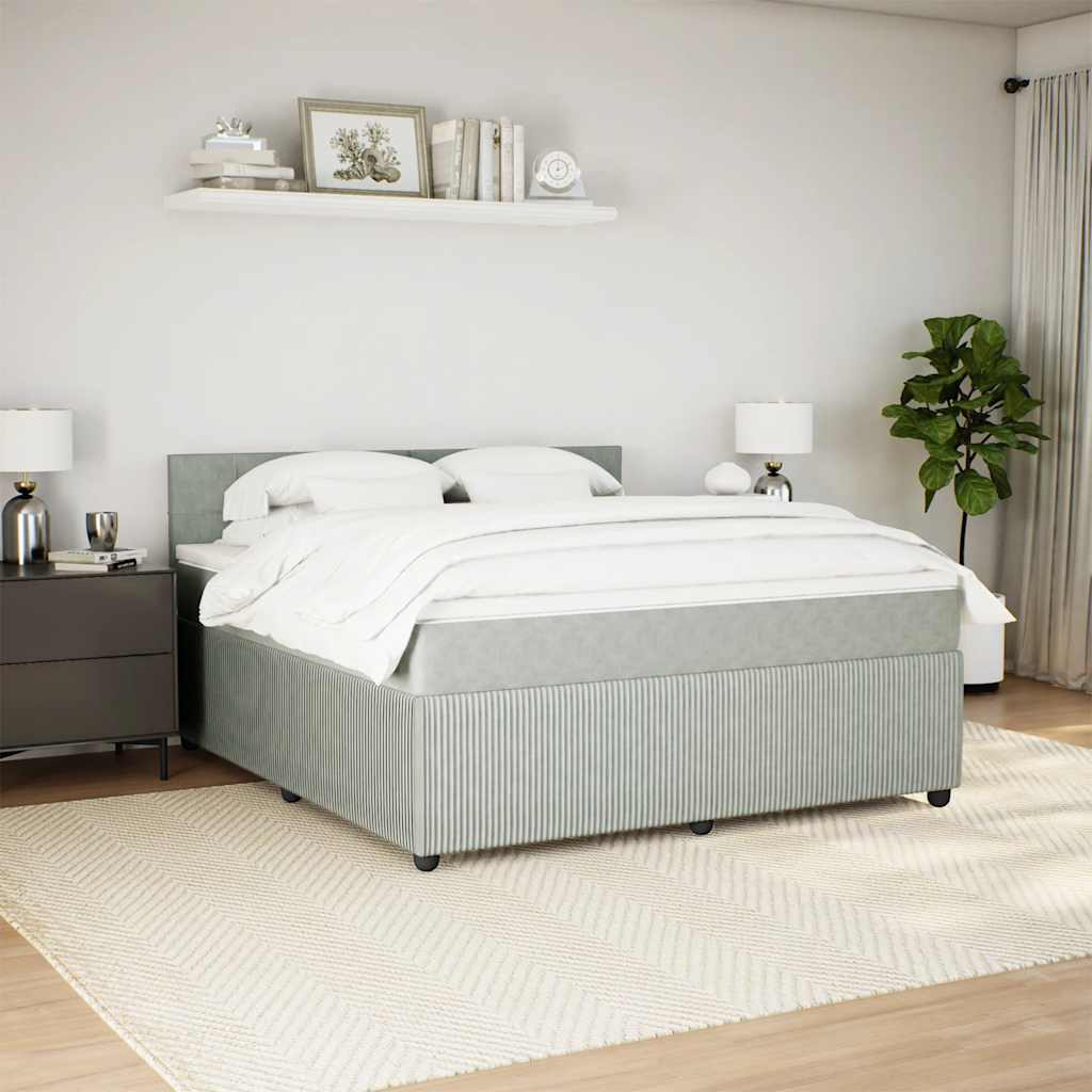 Boxspringbett mit Matratze Hellgrau 180x200 cm Samt