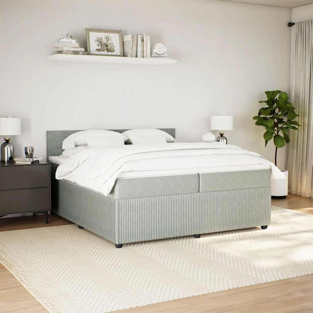 Boxspringbett mit Matratze Hellgrau 200x200 cm Samt