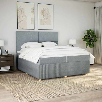 Boxspringbett mit Matratze Hellgrau 200x200 cm Stoff