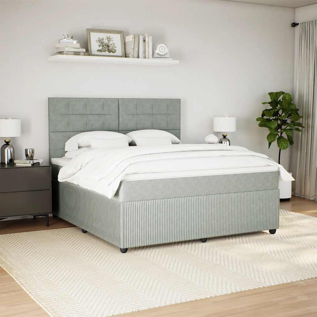 Boxspringbett mit Matratze Hellgrau 180x200 cm Samt