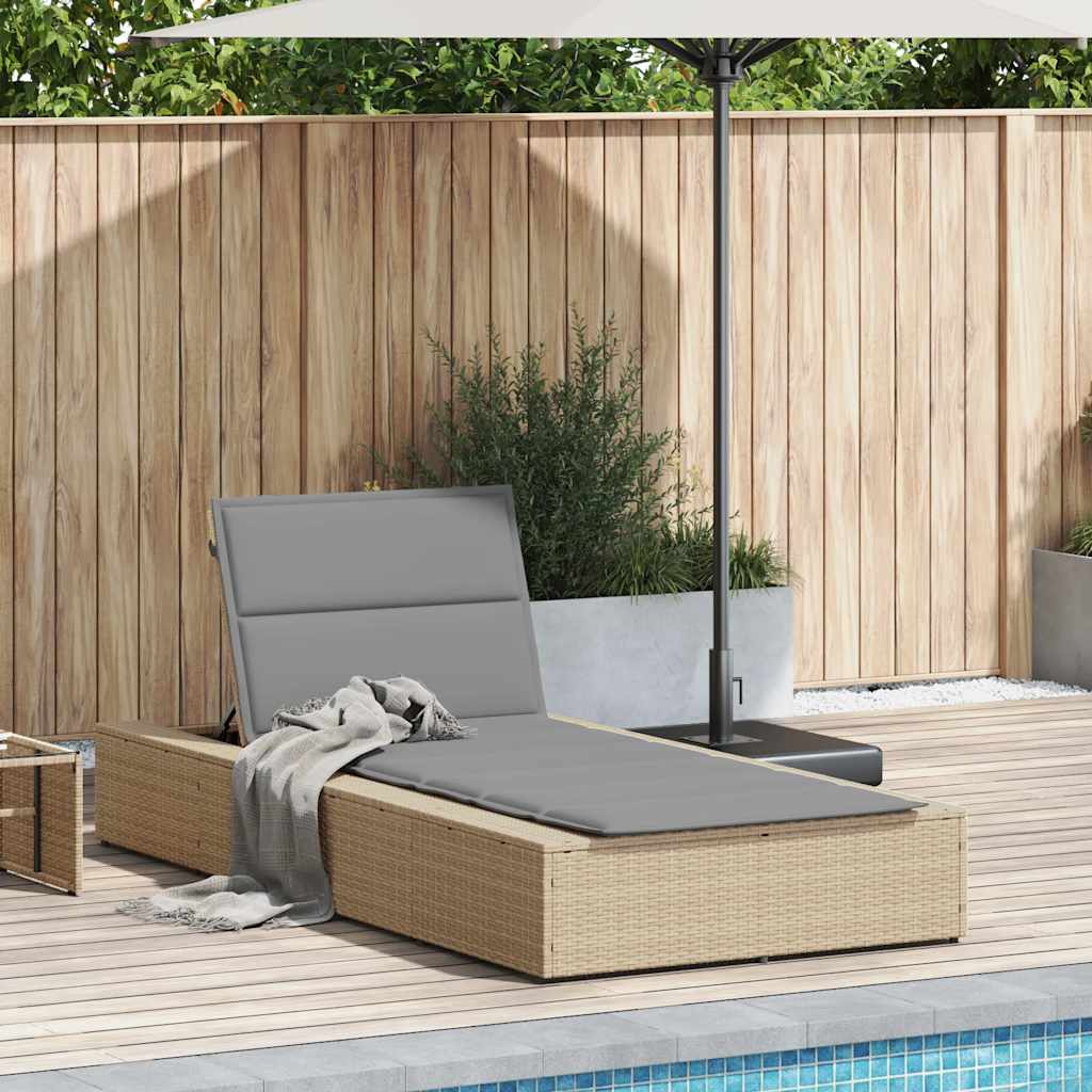 Chaise longue avec coussin flottant en polyrotin beige