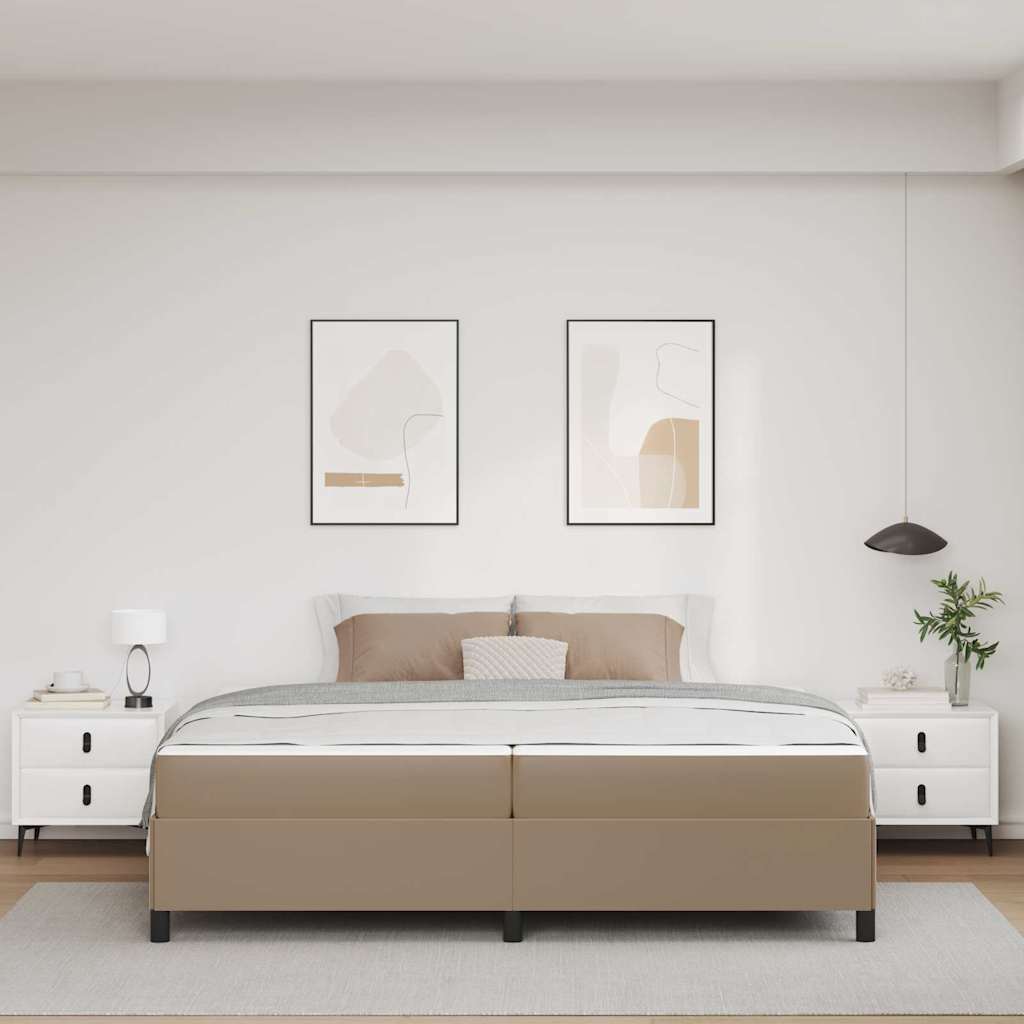 Bettgestell mit Matratze Cappuccino 200 x 200 cm Kunstleder