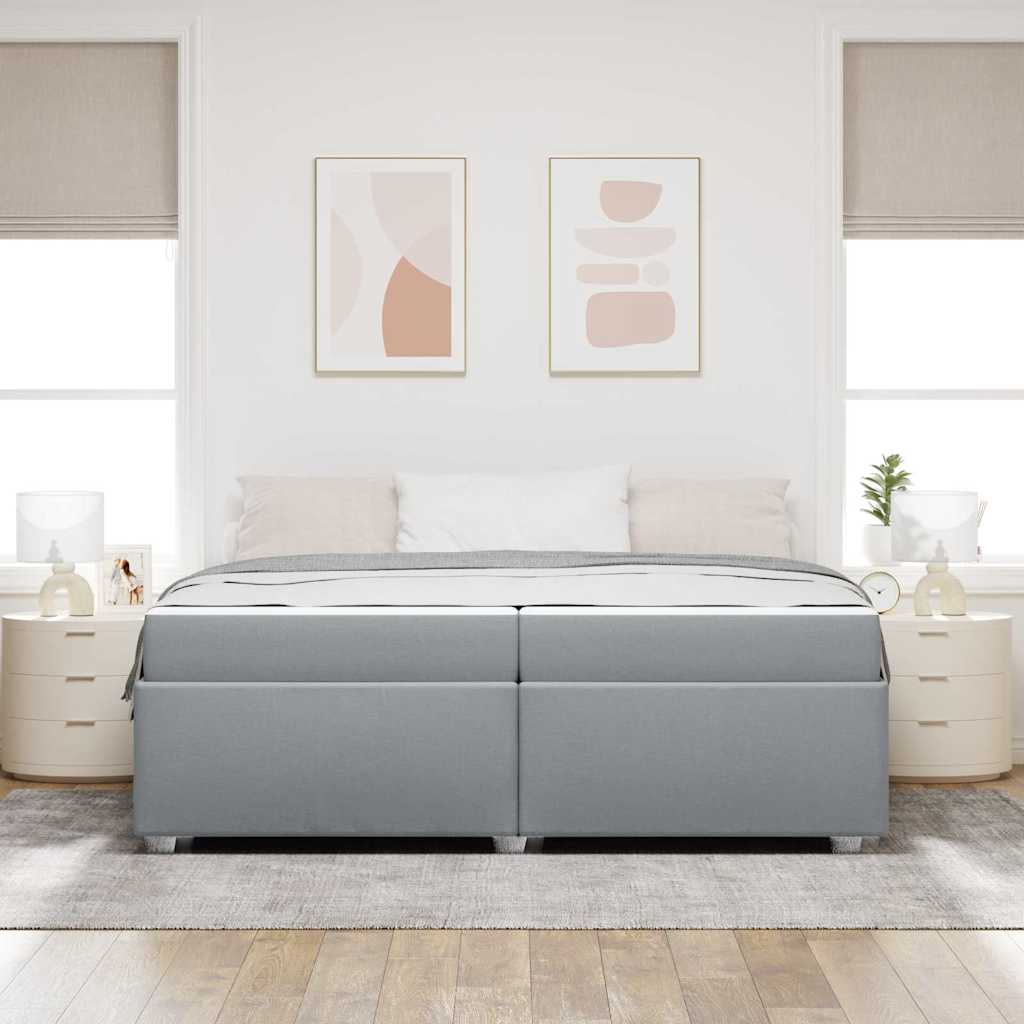 Bettrahmen mit Matratze Hellgrau 200 x 200 cm Stoff