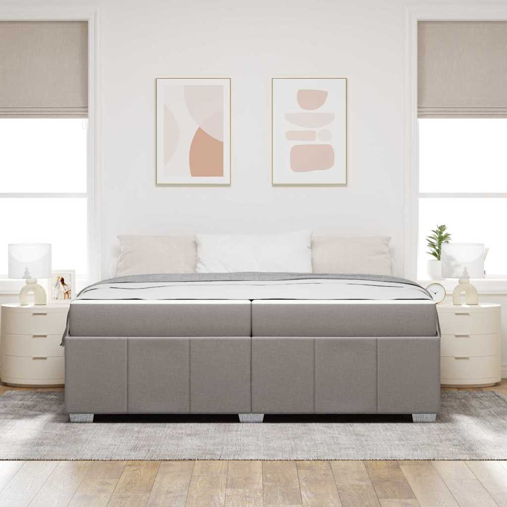 Bettgestell mit Matratze Taupe 200 x 200 cm Stoff