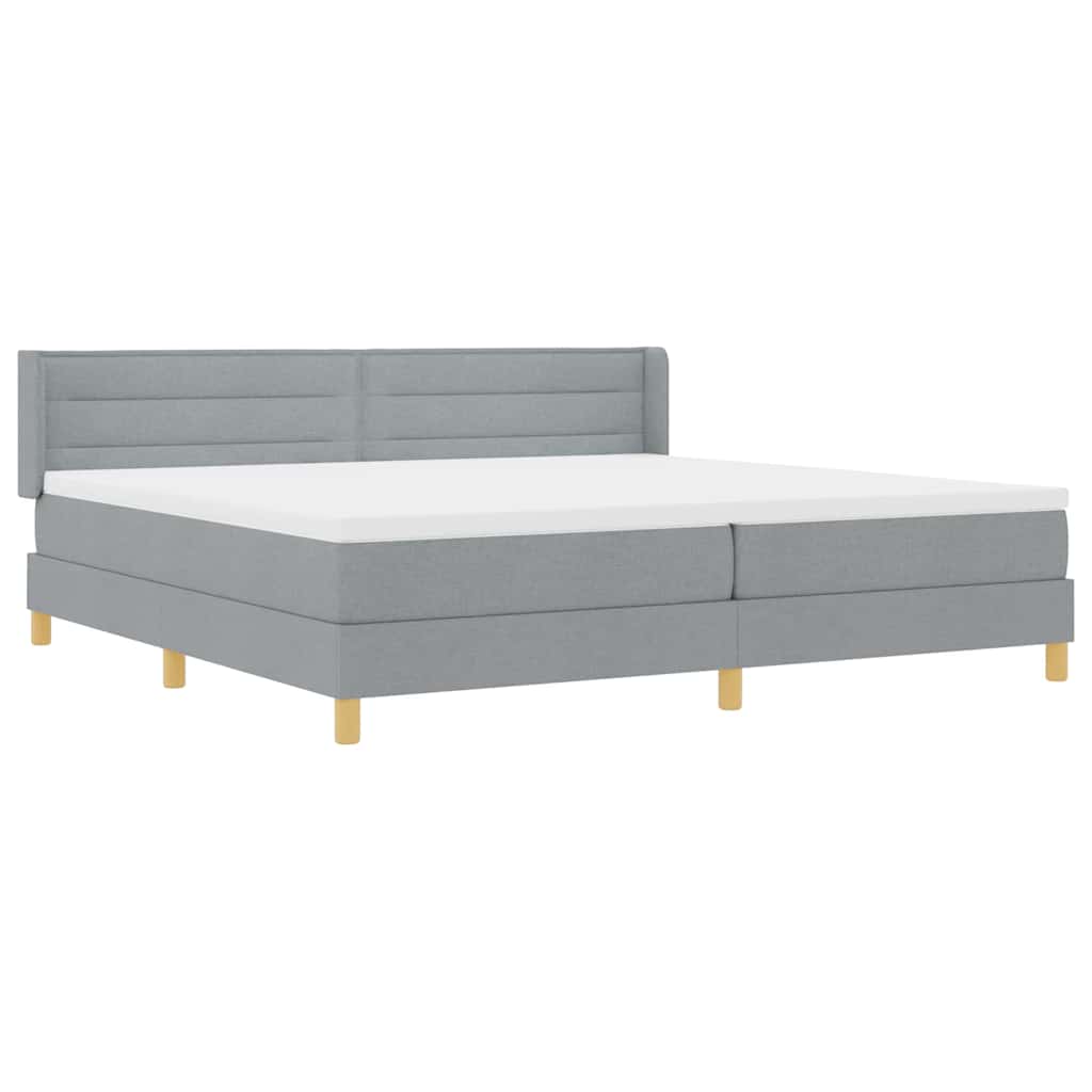 Boxspringbett mit Matratze Hellgrau 200 x 200 cm Stoff