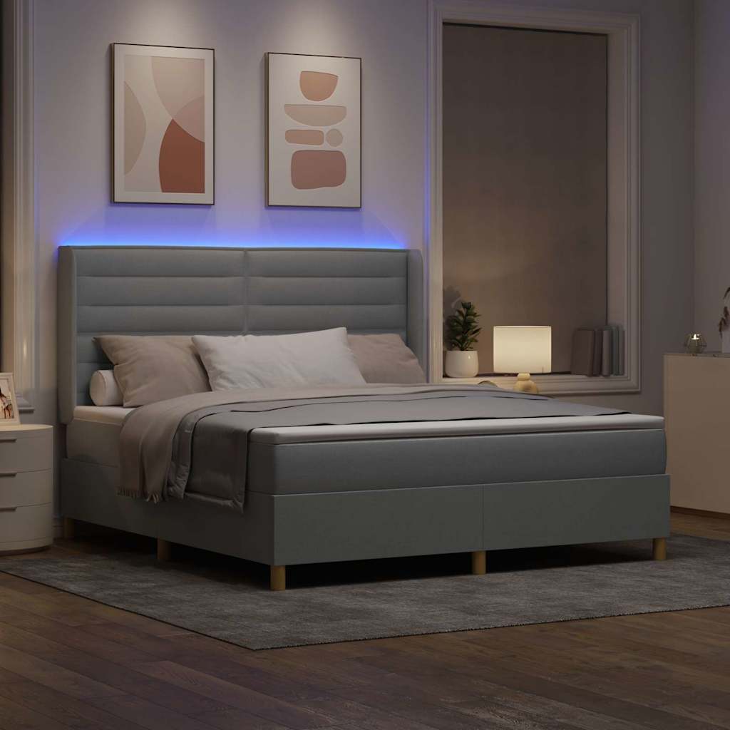 Boxspringbett mit LED-Lichtleisten Hellgrau 180 x 200 cm Stoff