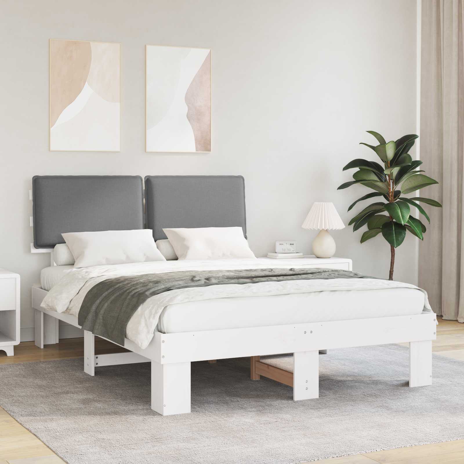 Bettgestell mit gepolstertem Kopfteil Hellgrau 140 x 200 cm