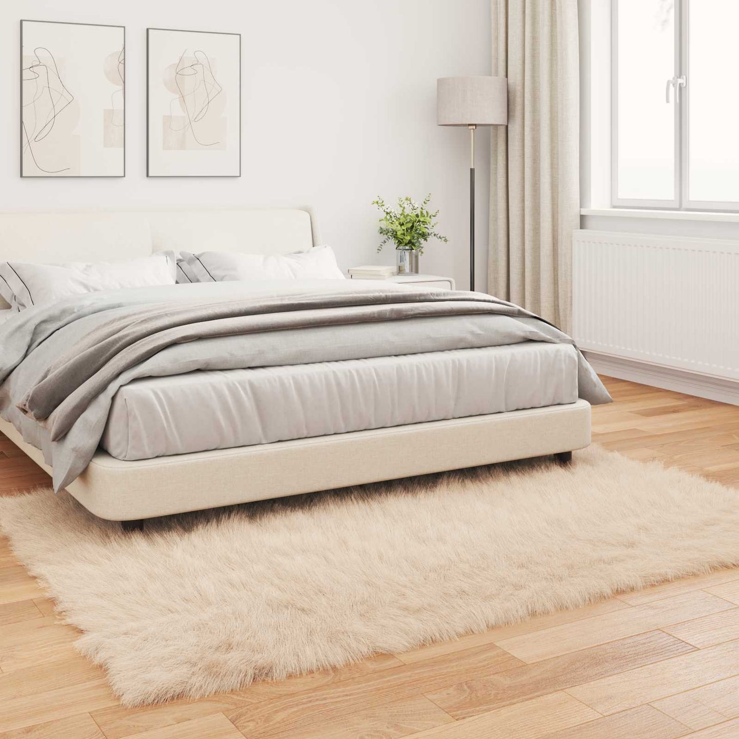 Teppich aus Kunstschaffell TAFALLA Beige 140 x 200 cm Polyester