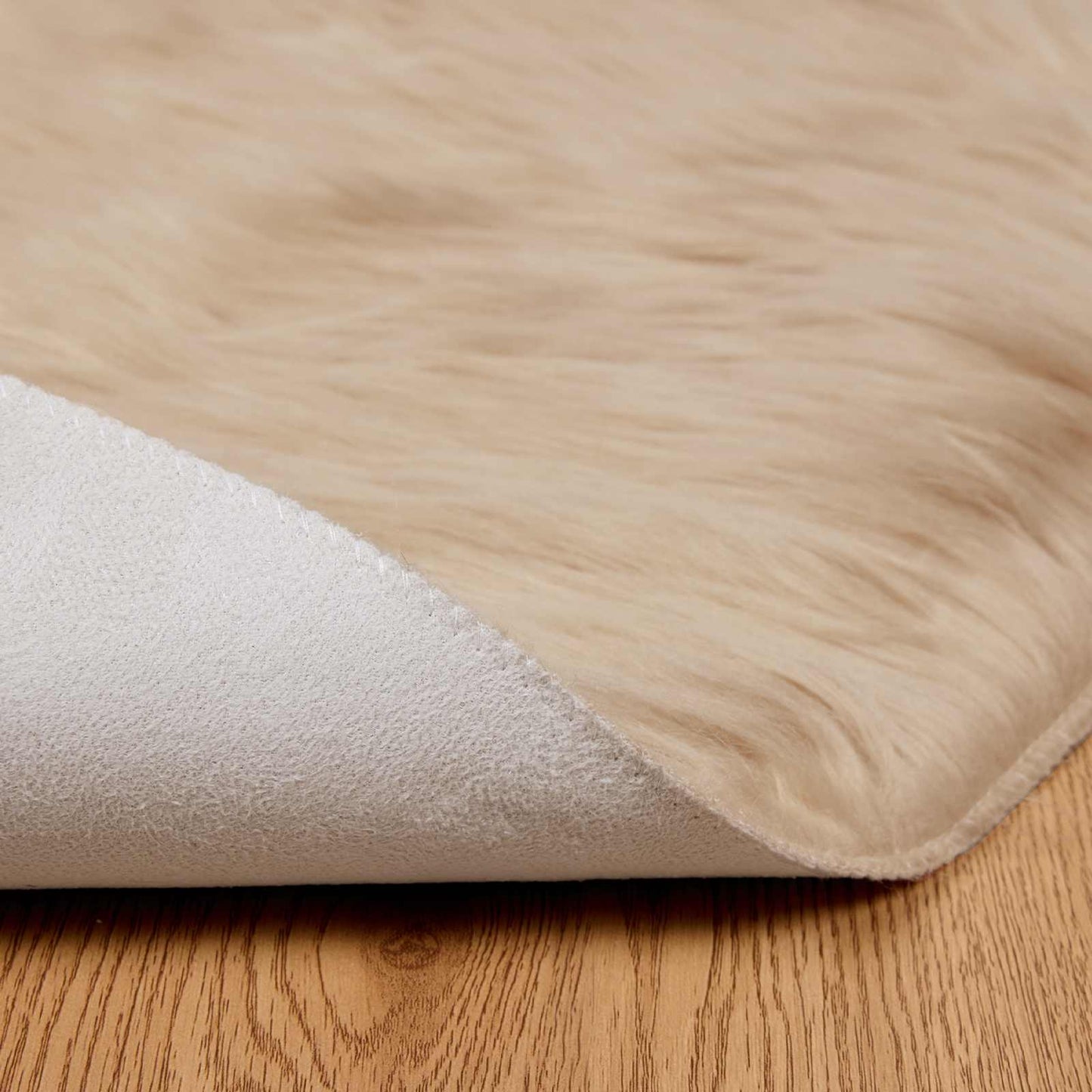 Teppich aus Kunstschaffell TAFALLA Beige Ø 120 cm Polyester