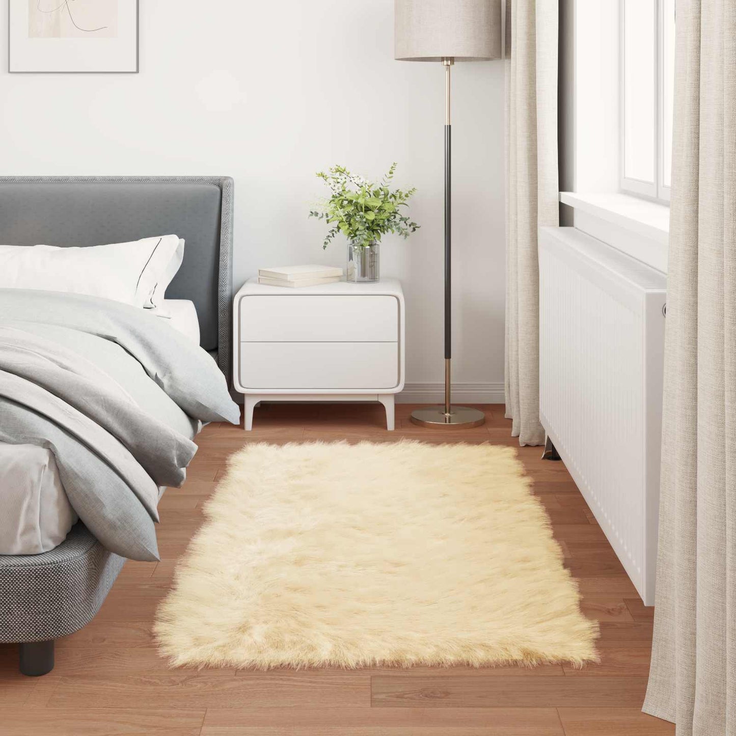 Teppich aus Kunstschaffell TAFALLA Creme 80 x 150 cm Polyester