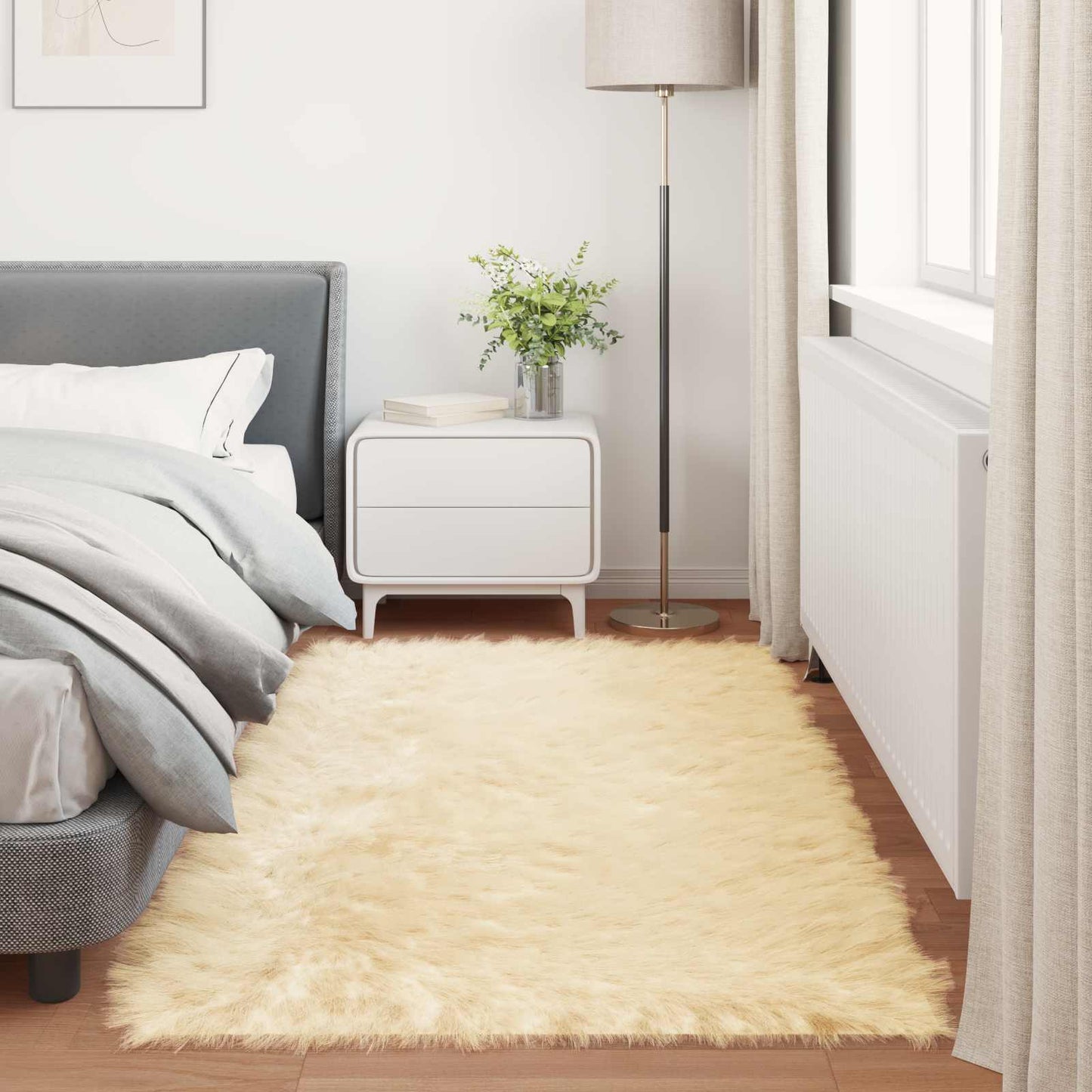Teppich aus Kunstschaffell TAFALLA Creme 100 x 200 cm Polyester