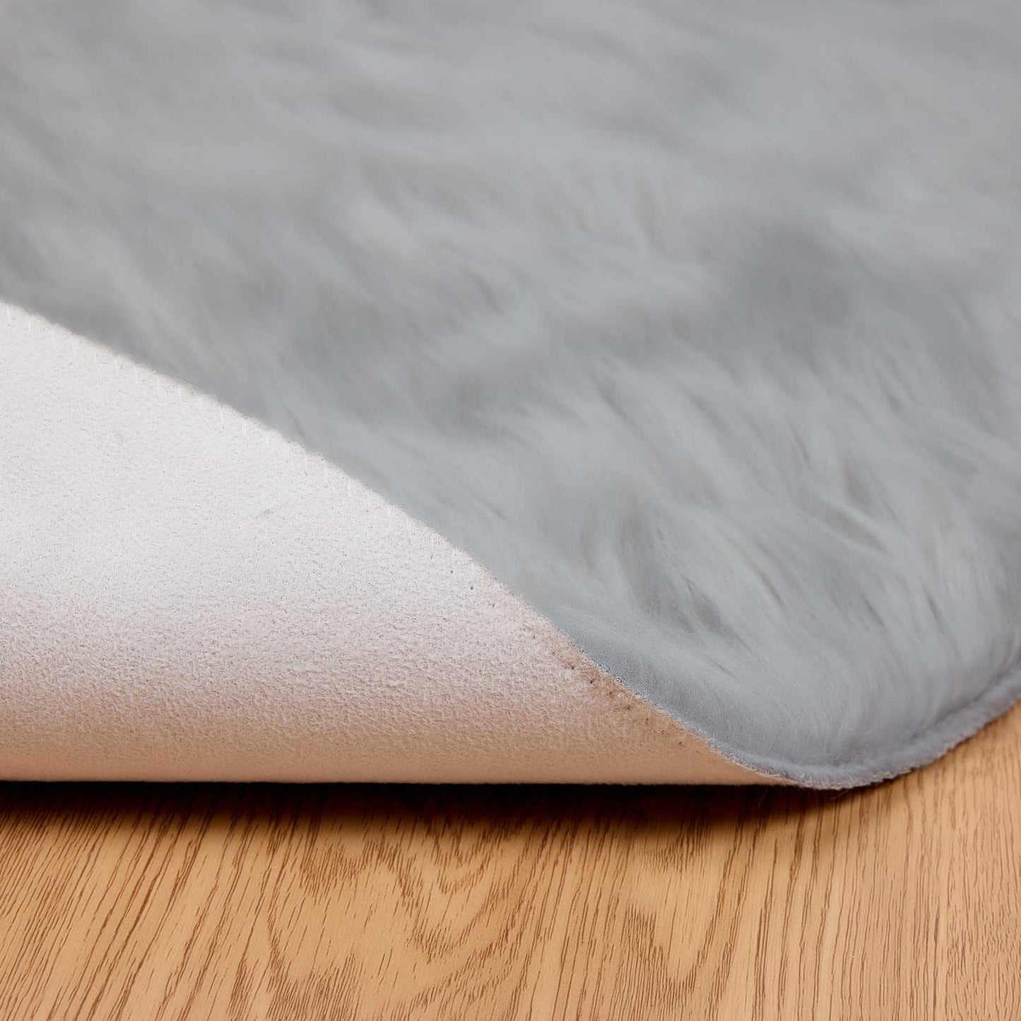 Teppich aus Kunstschaffell TAFALLA Grau Ø 200 cm Polyester